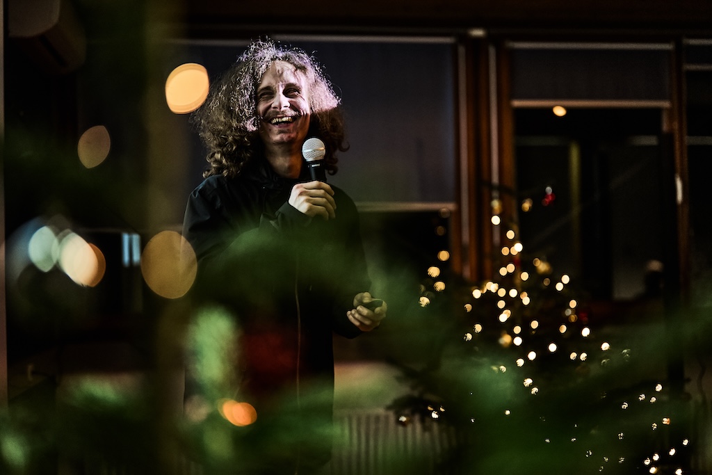 besucher weihnachtsfeier foundersnight