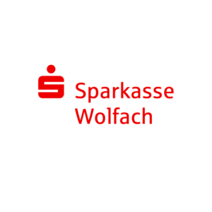 Das Logo der Sparkasse Wolfach wird in der Farbe rot links abgebildet. Ergänzt wird es durch die Schrift Sparkasse Wolfach in derselben Farbe rechts.